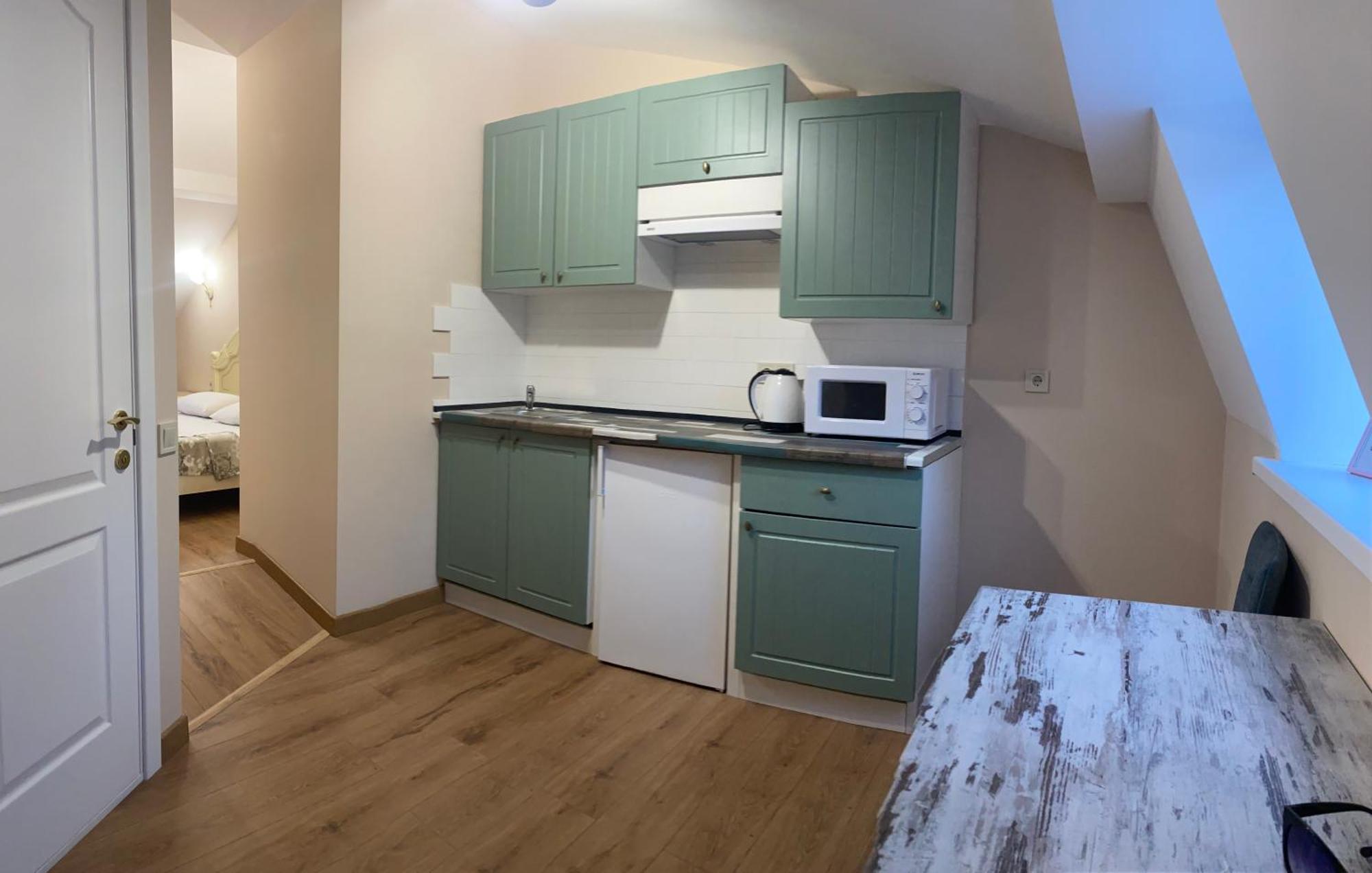 Apart Yaroslava Osmomysla 9 Square - City Center Львов Экстерьер фото