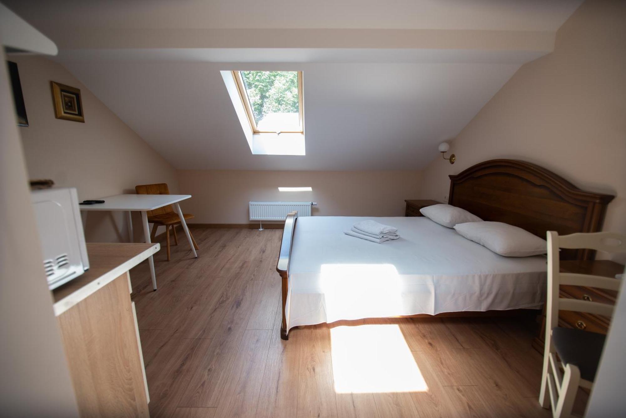 Apart Yaroslava Osmomysla 9 Square - City Center Львов Номер фото